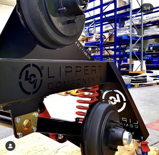 Suspension display stand